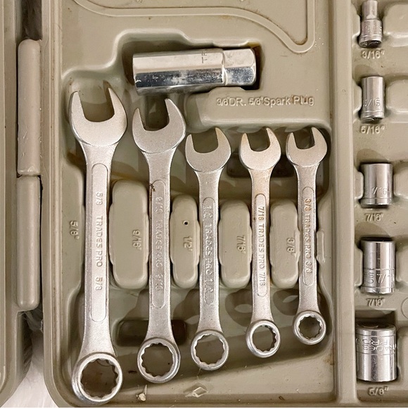 Trades Pro 127pc Mechanics Tool Set - Picture 6 of 13
